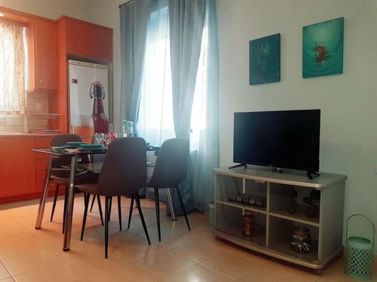 Cozy Apartment Near Monastiraki Atenas Exterior foto